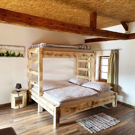 Appartement Farma Nahlov à Frymburk Extérieur photo