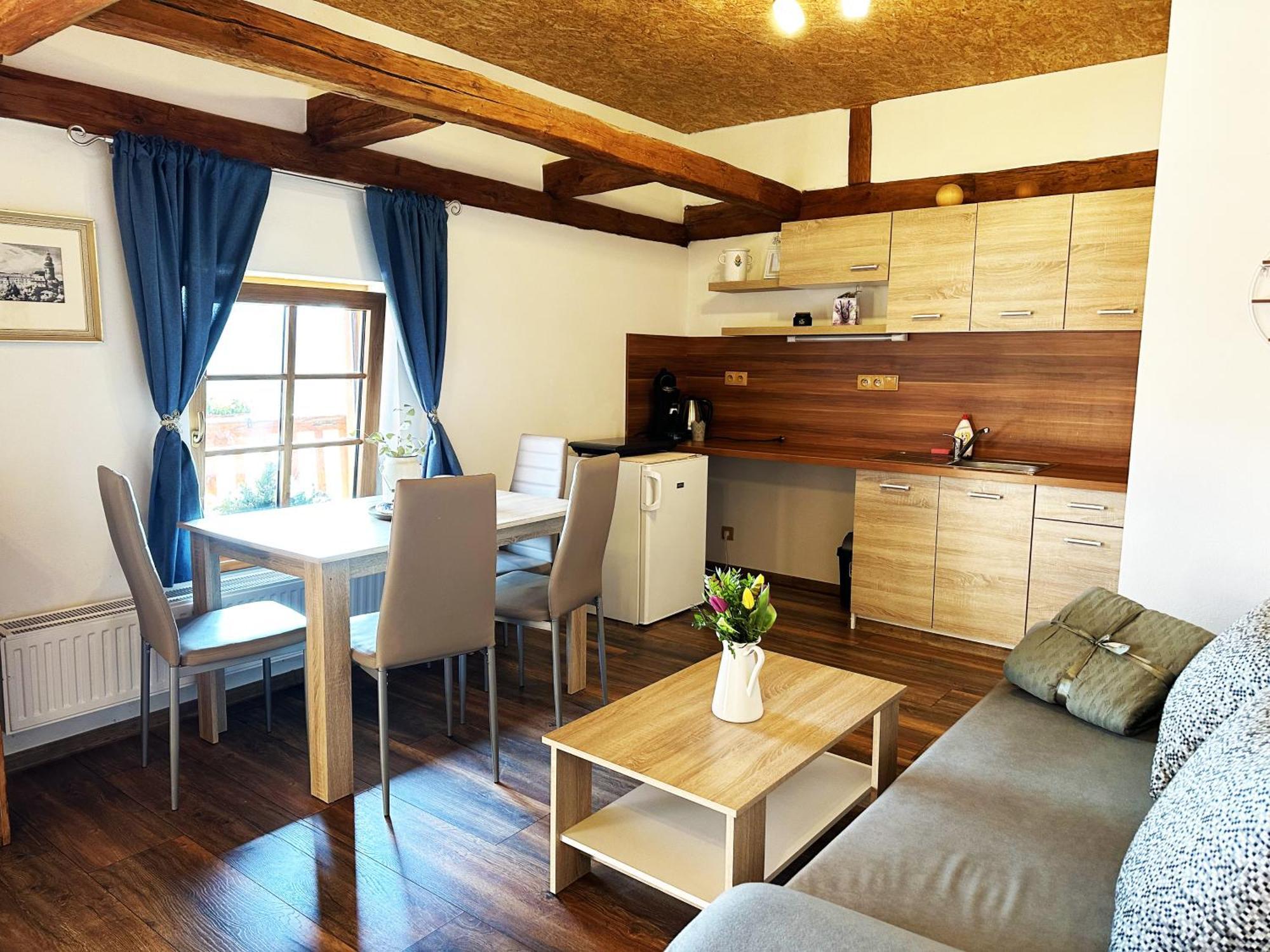 Appartement Farma Nahlov à Frymburk Extérieur photo