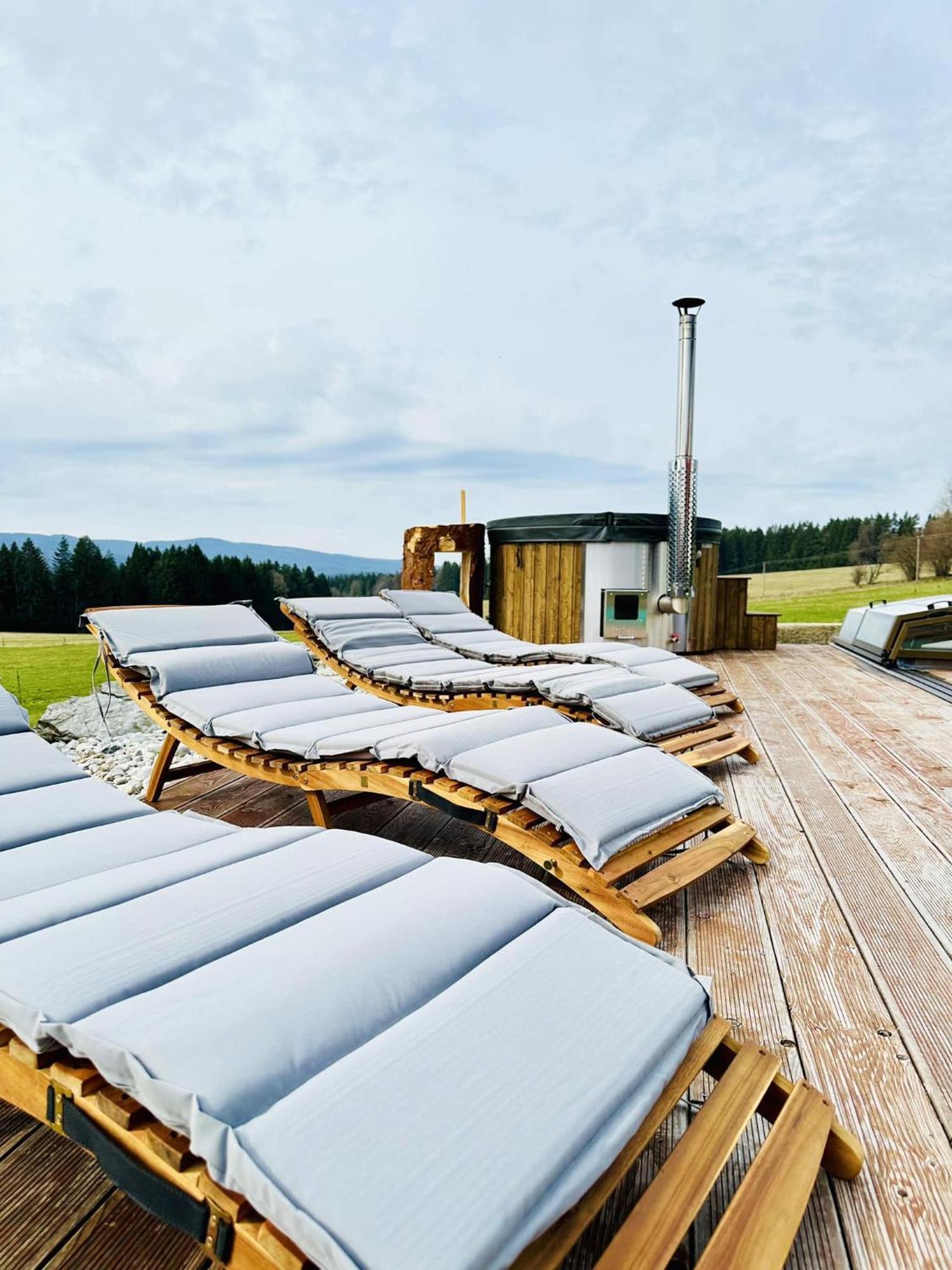 Appartement Farma Nahlov à Frymburk Extérieur photo